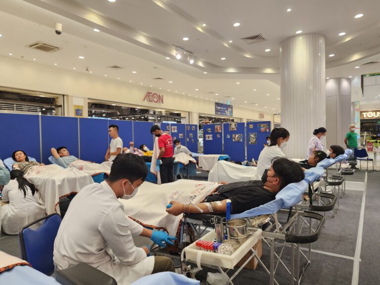 The 4th drive of Blood donation activity at AEON MALLs in totally 357 blood donors