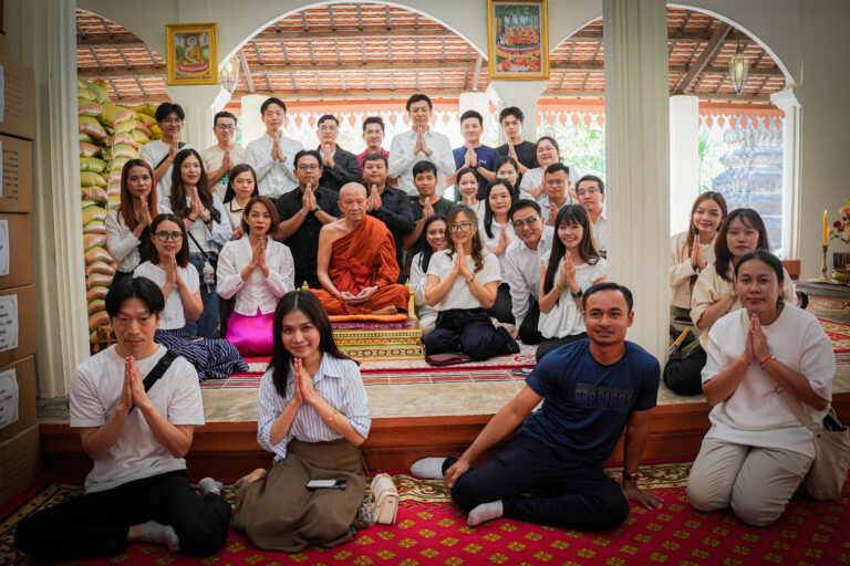 ក្រុមហ៊ុនអ៊ីអន គ្រុប បានរៀបចំពិធីប្រគល់ជំនួយឧបត្ថម្ភជូនគ្រួសារជនភៀសសឹកនៅ វត្តរាជបូណ៌ ក្នុងខេត្តសៀមរាប